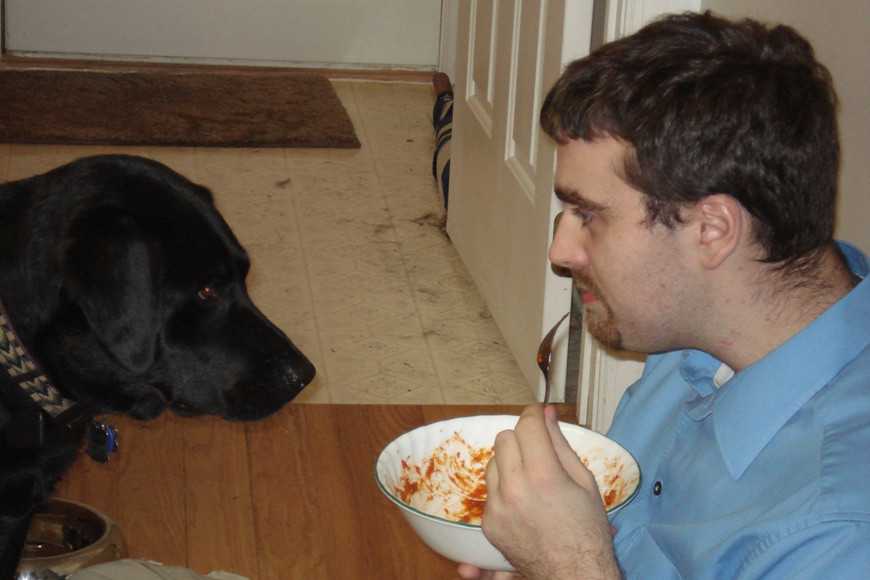 狗狗為什麼吃大便?3大原因+改善行為的訓練技巧! 3 Why Pooches Eat Poop-3
